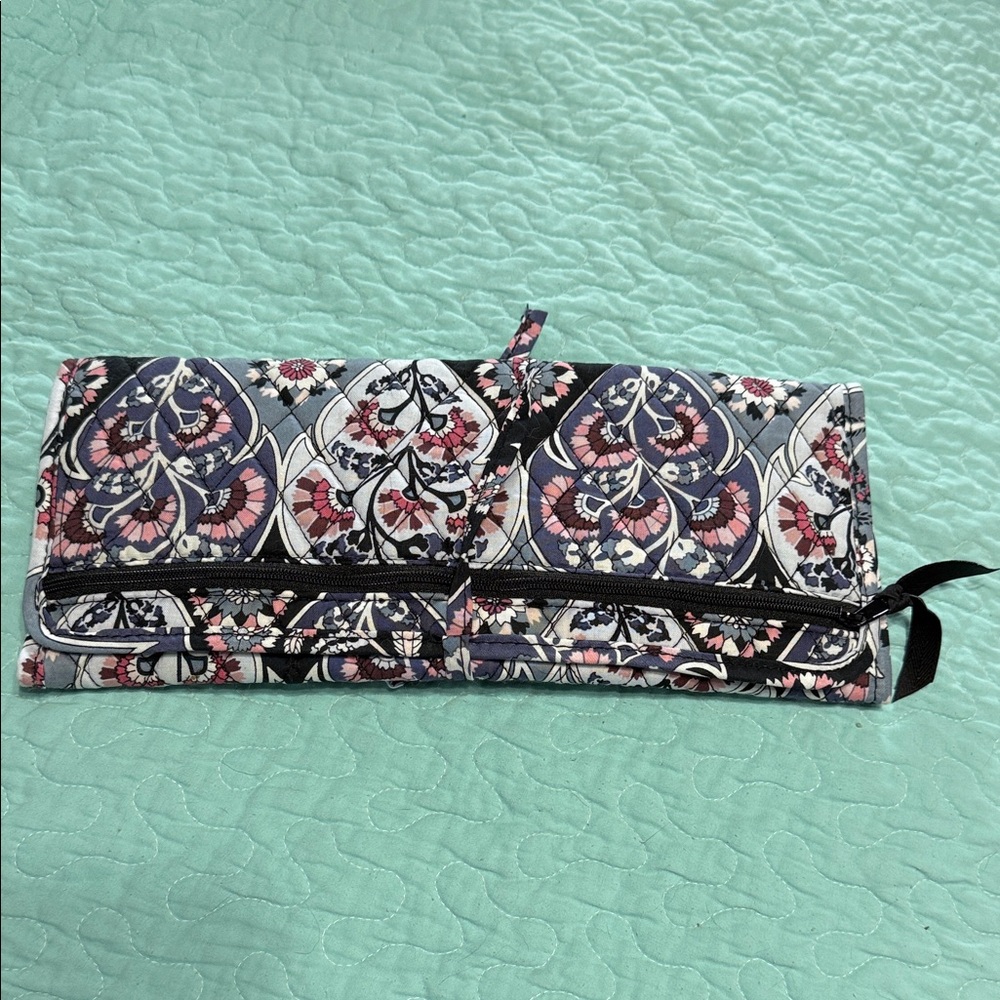 Floral Patterned Women's makeup pad with a zipper pocket